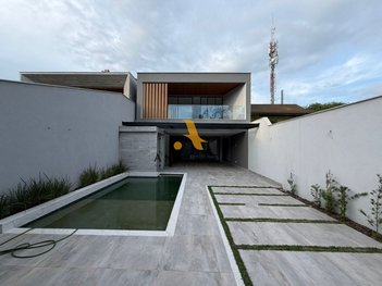 house em Rua Ivaldo de Azambuja, Barra da Tijuca - Rio de Janeiro - RJ