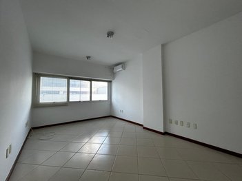 office em Rua Des Vitor Lima, Carvoeira - Florianópolis - SC