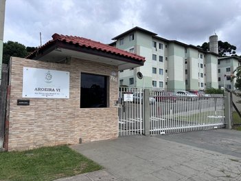 apartment em Rua Thereza Lopes Skroski, Santa Cândida - Curitiba - PR