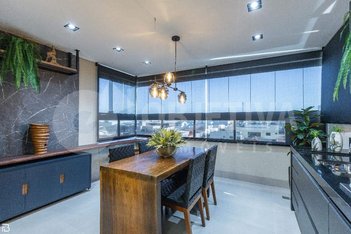 apartment em Rua Rafael Rinaldi, Martins - Uberlândia - MG