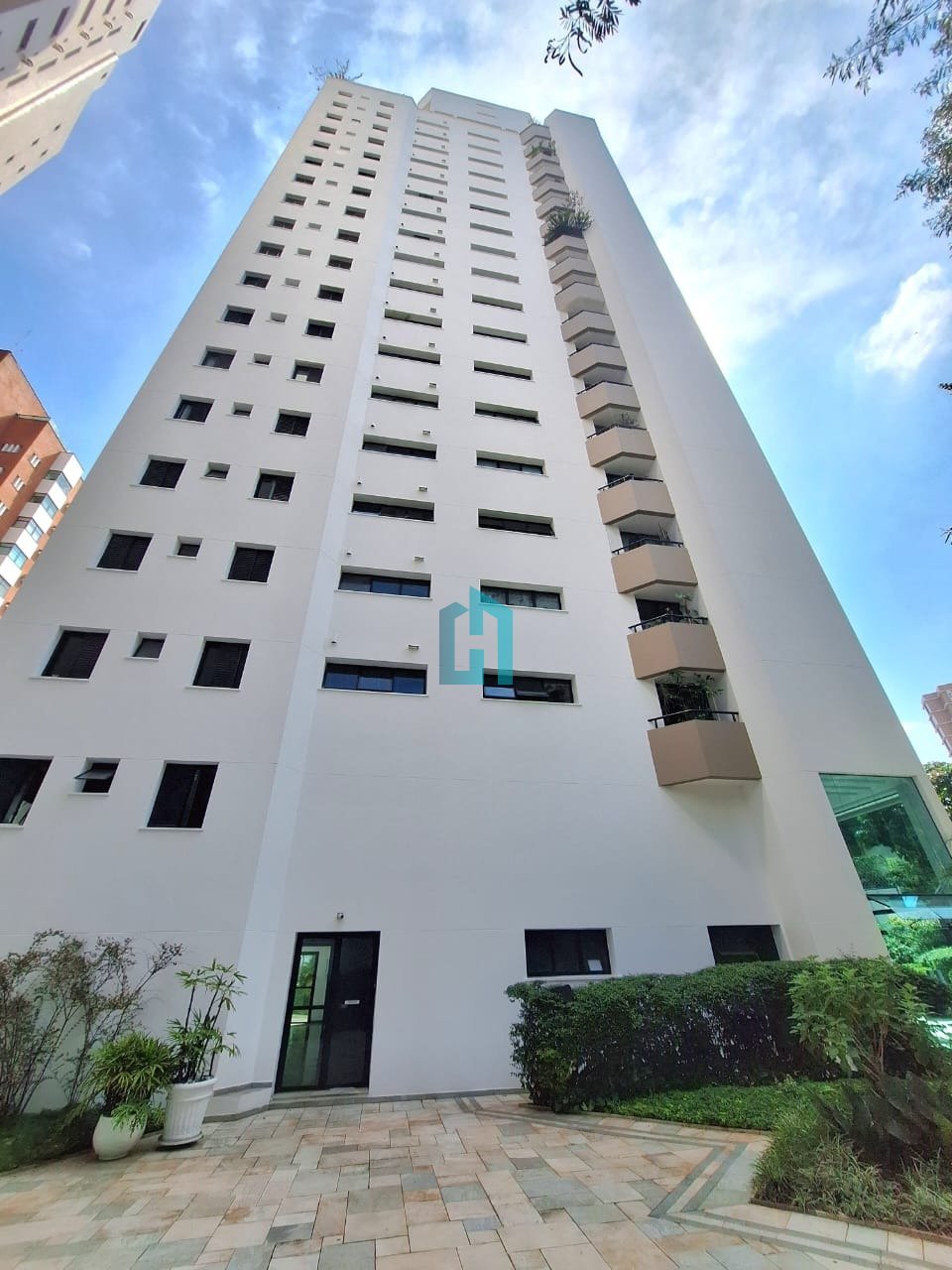 WhatsApp Image 2025-10-20 at 12.39