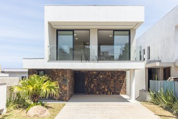 house em Rua Adolfo Inácio de Barcelos, Centro - Gravataí - RS