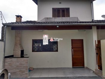 house em Rua Yolanda Gozzi Rodrigues, Pontal de Santa Marina - Caraguatatuba - SP