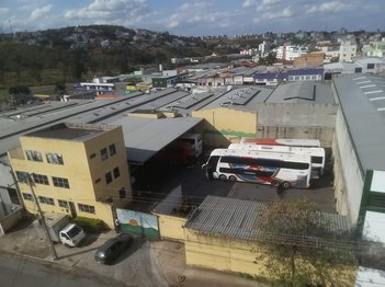 industrial em Rua FF, Arvoredo - Contagem - MG