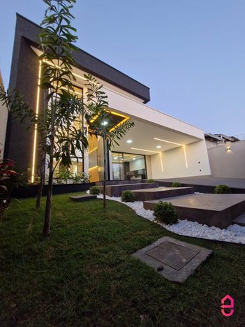 house em Rua MDV 44, Moinho dos Ventos - Goiânia - GO