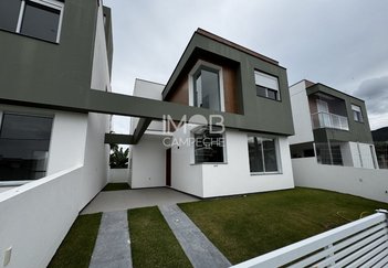 house em Rua das Ágatas, Pântano do Sul - Florianópolis - SC