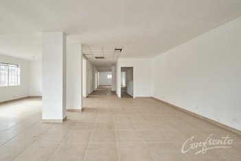 office em José Loureiro, Centro - Curitiba - PR