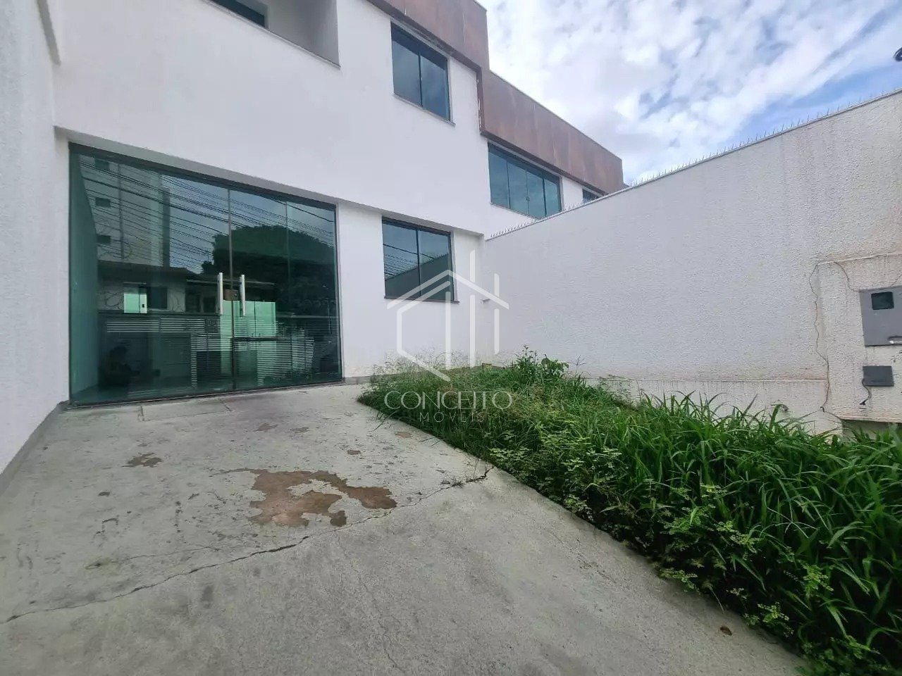 Casa com 3 quartos — Santa Amélia, Belo Horizonte