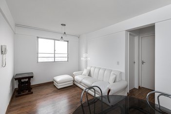 apartment em Rua Guilherme Pugsley, Água Verde - Curitiba - PR