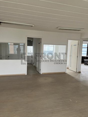 office em Engenheiro Luiz Carlos Berrini, Cidade Monções - São Paulo - SP