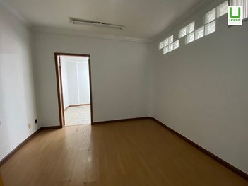 office em Tomaz Gonzaga, Lourdes - Belo Horizonte - MG