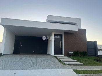 house em Rua Professor Máximo Martins da Cruz, Residencial Ouroville - Taubaté - SP