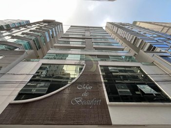 apartment em Rua 302, Meia Praia - Itapema - SC