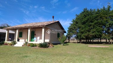agricultural em Rua da Lagoa Branca, Águas Claras - Viamão - RS
