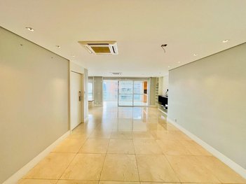 apartment em Rua Araguari, Vila Uberabinha - São Paulo - SP