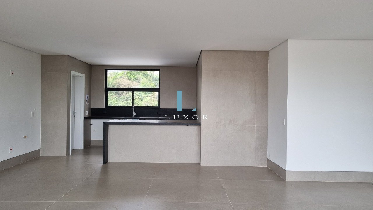 Apartamento área privativa Vale do Sereno Venda