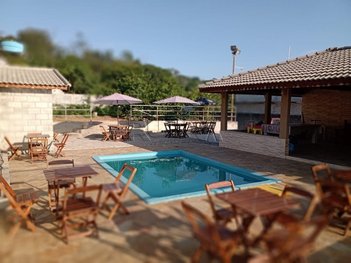 agricultural em Rua Carlos Alberto da Cruz Gouveia, Parque Cerejeiras - Suzano - SP