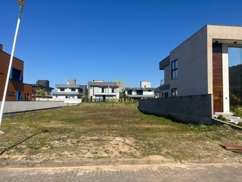 land_lot em Rua Três Marias, Ingleses do Rio Vermelho - Florianópolis - SC