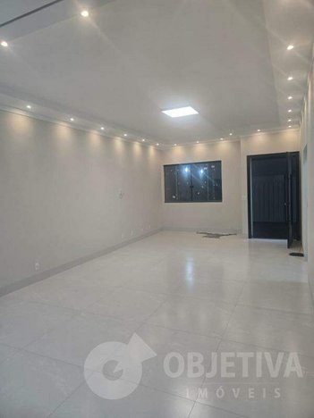 house em Rua Praga, Laranjeiras - Uberlândia - MG