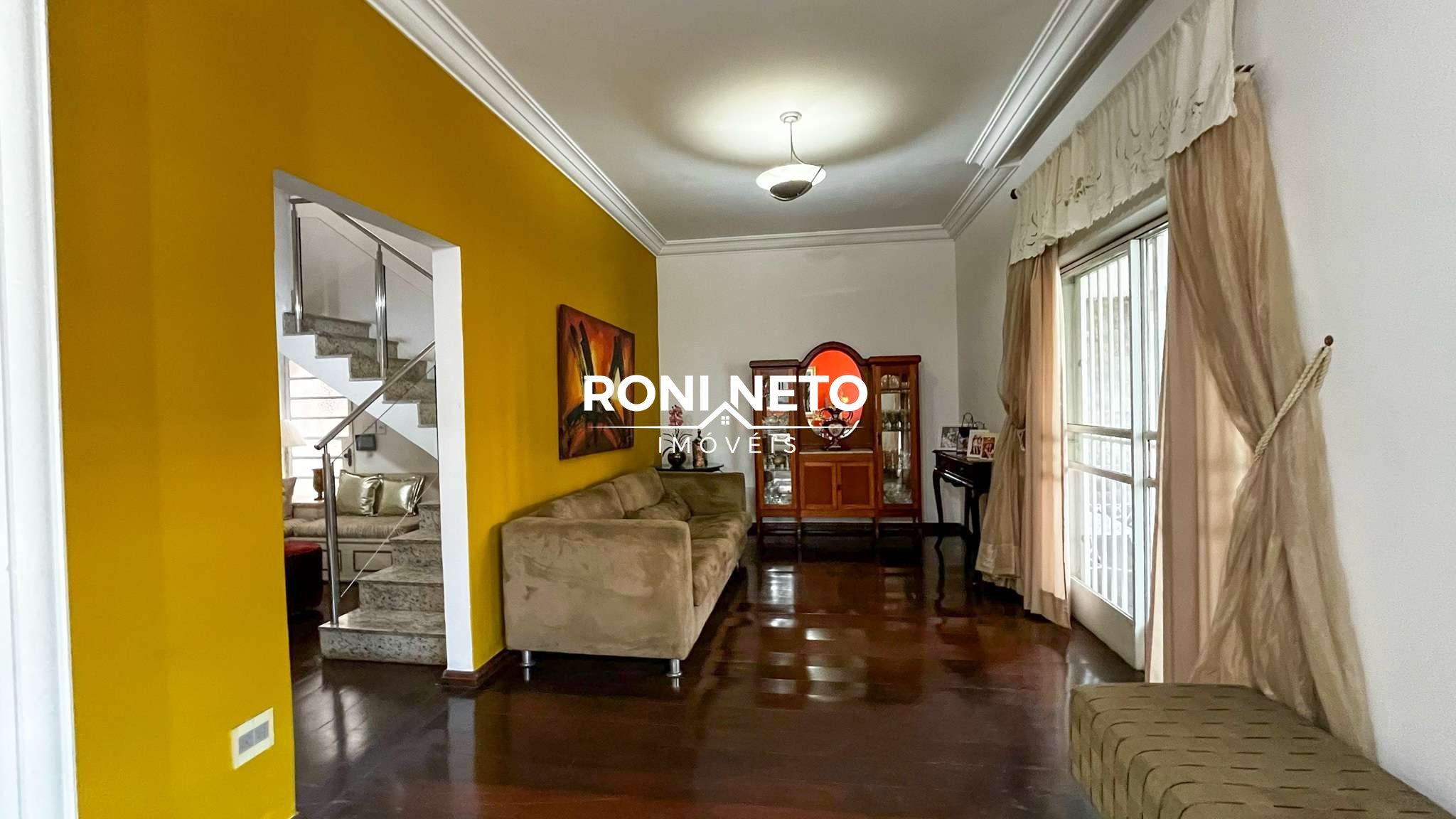 Casa com 4 quartos — Serra, Belo Horizonte