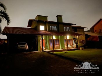 house em Vereador Osni Ortiga, Lagoa da Conceição - Florianópolis - SC