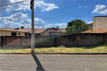 land_lot em Rua Leopoldina Pinheiro Cintra, Jardim Santa Eliza - Botucatu - SP