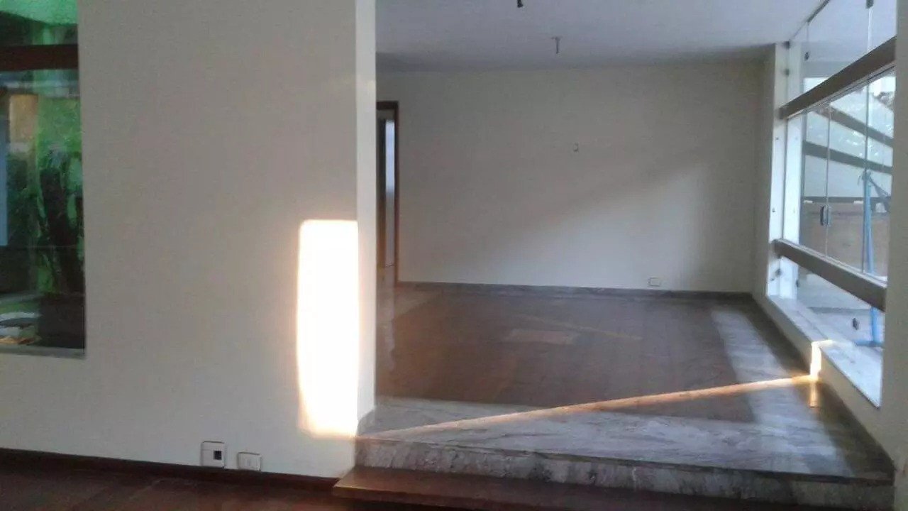 img0