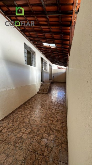 house em Rua Poços de Caldas, Parque Turistas - Contagem - MG