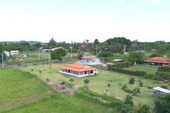 agricultural em Avenida Camélia Borges Narciso, Alpes das Águas - São Pedro - SP