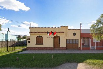 house em Rua Nicanor Pena Médici, Getúlio Vargas - Bagé - RS