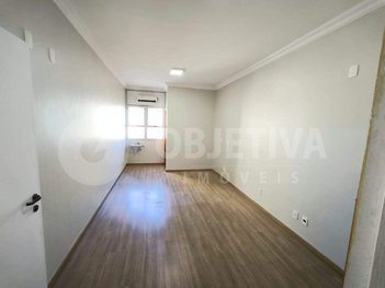 office em Rua Arthur Bernardes, Martins - Uberlândia - MG