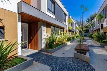 house em Rua Comendador Elias Zarzur, Santo Amaro - São Paulo - SP