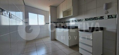 apartment em Rua Nêgo Amâncio, Jardim Patrícia - Uberlândia - MG
