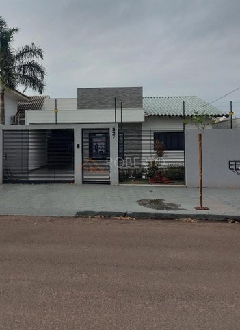 house em Rua Miljutin Cogej Filho, Jardim Curitiba - Paranavaí - PR