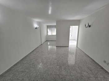 apartment em Avenida Nossa Senhora de Copacabana, Copacabana - Rio de Janeiro - RJ