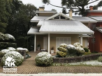 house em Rua Bruno Ernesto Riegel, Planalto - Gramado - RS