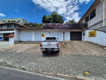 commercial_building em Rua Frei Estanislau Schaette, Água Verde - Blumenau - SC