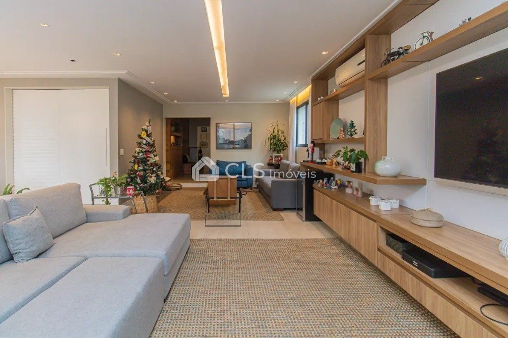 04eb00fa-0549-4f5f-8c72-2e48db6bef7f