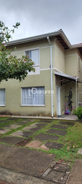 house em Rua dos Coqueirais, Jardim Petrópolis - Cotia - SP