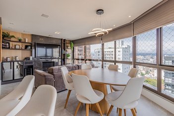 apartment em Rua Cônego Viana, Rio Branco - Porto Alegre - RS