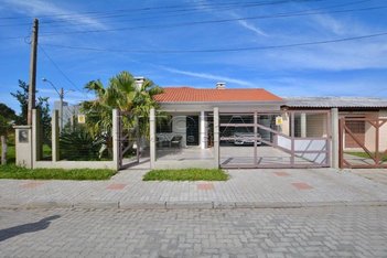 house em Rua Rio Comandaí, Centro - Xangri-Lá - RS