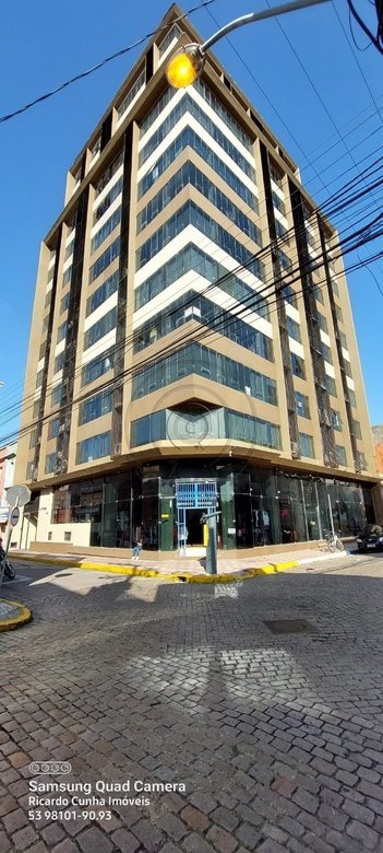 office em Zalony, Centro - Rio Grande - RS