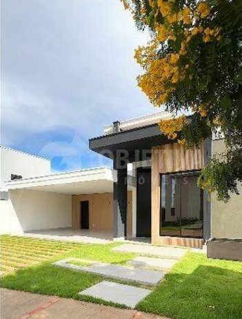 house em Avenida Vereador Carlito Cordeiro, Laranjeiras - Uberlândia - MG