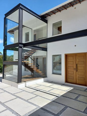 house em Rua Djanira, Samambaia - Petrópolis - RJ