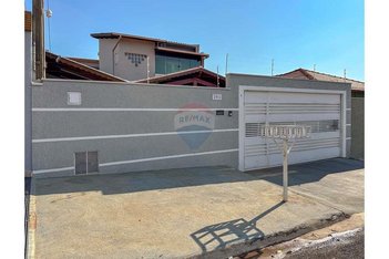 house em Rua Josias Pires do Amaral, Jardim Planalto - Botucatu - SP