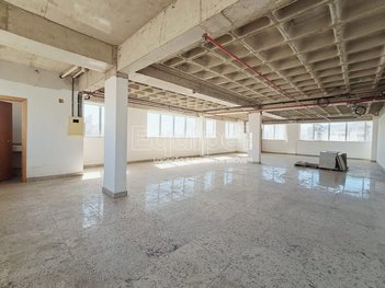 office em Avenida do Contorno, São José - Uberaba - MG