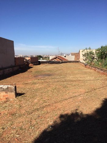 house em Rua Doutor Aparecido da Silva Baptista, Parque Jaraguá - Bauru - SP