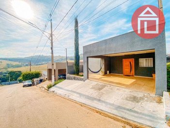 house em Rua Darcy Capelletti, Condomínio Portal da Serra - Bragança Paulista - SP