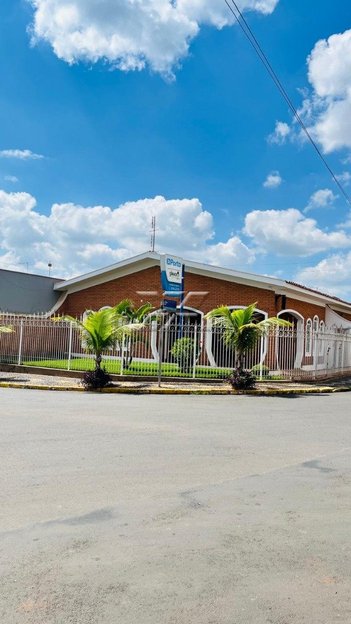 commercial_building em Padre Querino Volani, Centro - Santa Gertrudes - SP
