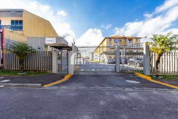 apartment em Rua Luiza Borges Fanini, Sítio Cercado - Curitiba - PR